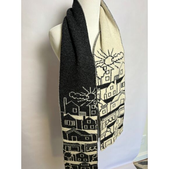 Double Knit Scarf Unisex One Size City town Print reversible Charcoal Gray Cream - Picture 3 of 5